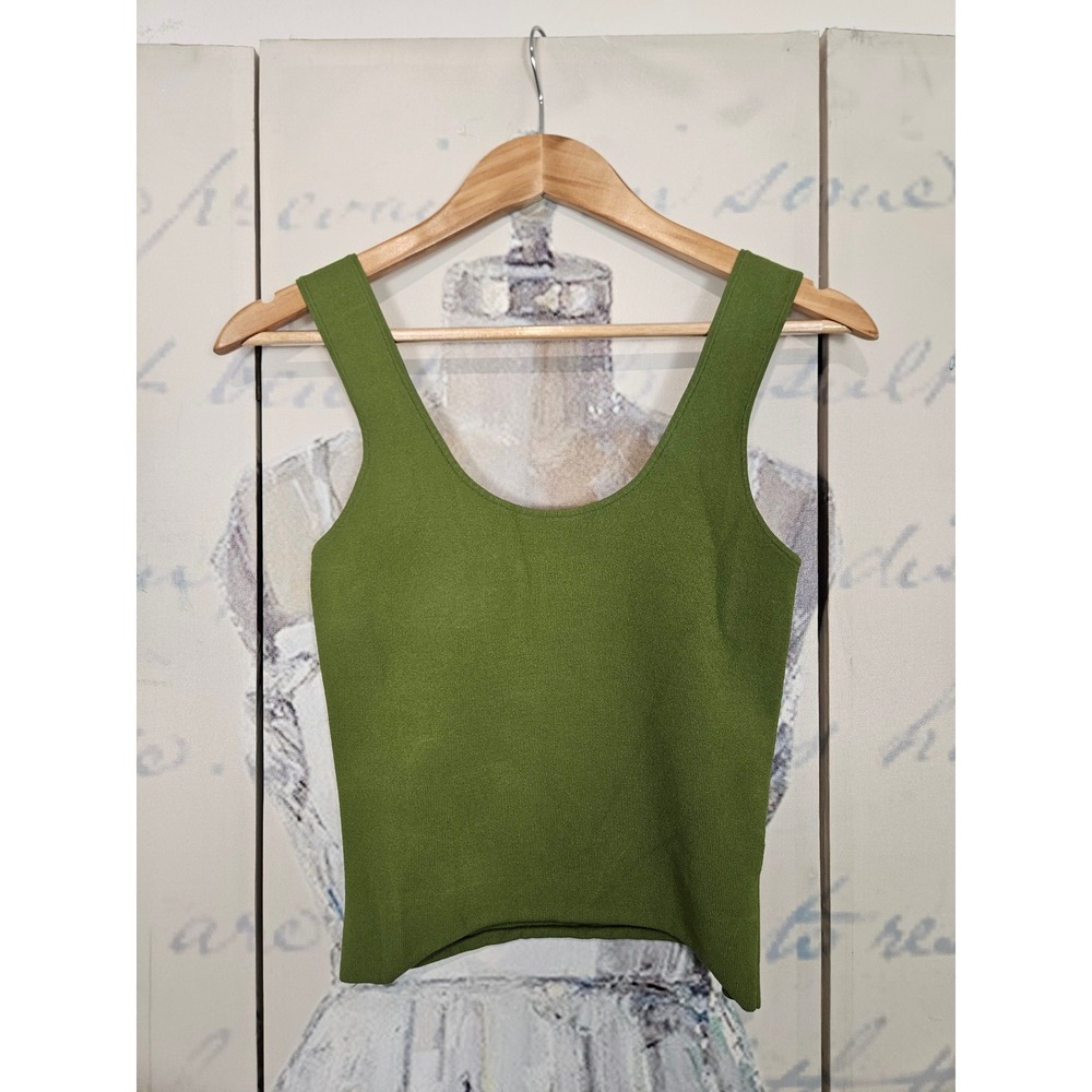 Vince Knit Crop Tank Top Small Green Scoop Neck Minimalist Sleeveless Shell